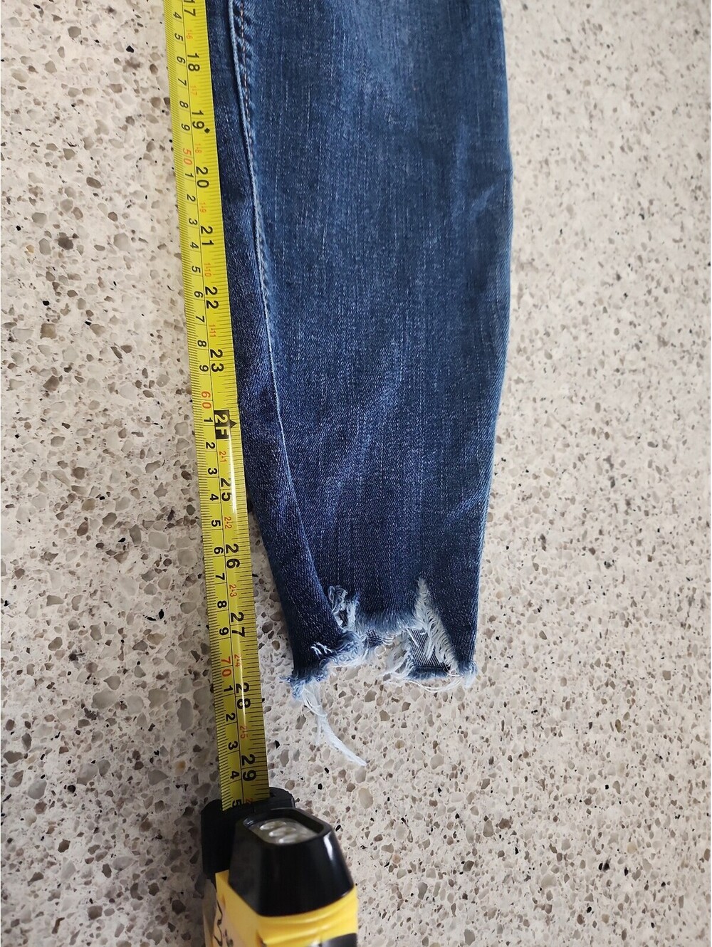 Jeans - Picture 8 of 8